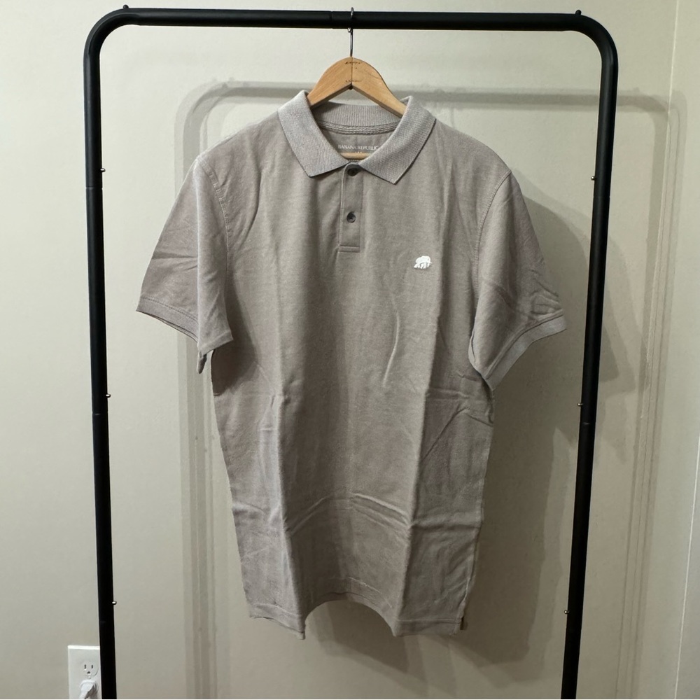 LARGE GRAY/TAN BANANA REPUBLIC POLO